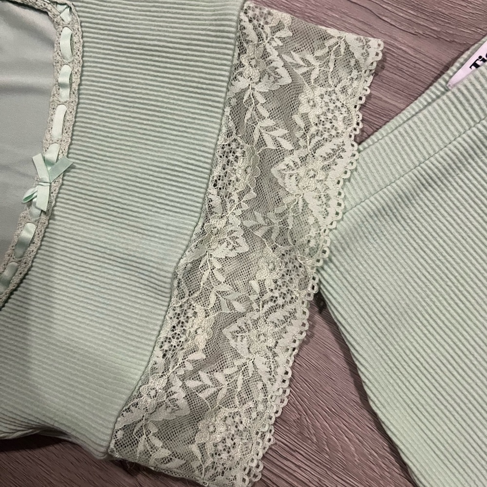 Tiger Mist Set - Picture 2 of 2